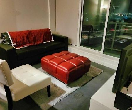 Furnished 1 Bedroom In East Village By Signature Suites Ltd YYC Exteriér fotografie